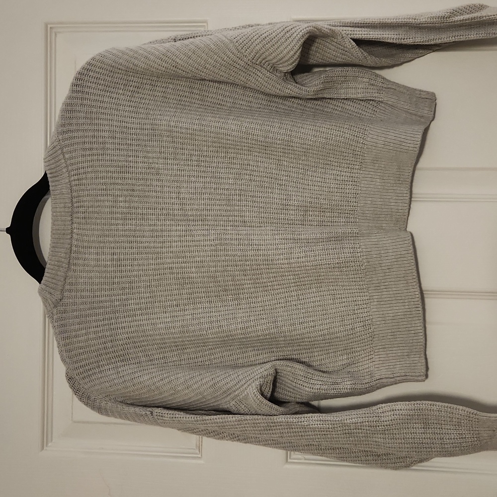 Cropped Sweater - Picture 2 of 4